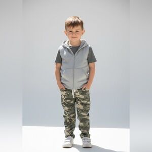 H&M Gray Zip-Up Sleeveless Hoodie/ Vest boys /unisex 5 cotton blend pockets